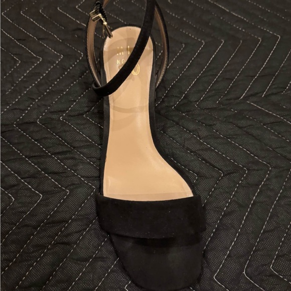 Mix No. 6 Eluned sandals- size 8M - Picture 7 of 8